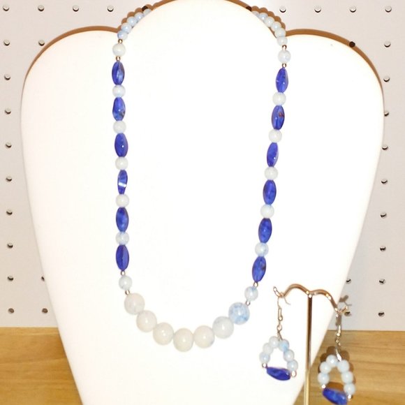 Blue and White Marble-Style Glass bead Necklace and Earring set - Picture 6 of 8